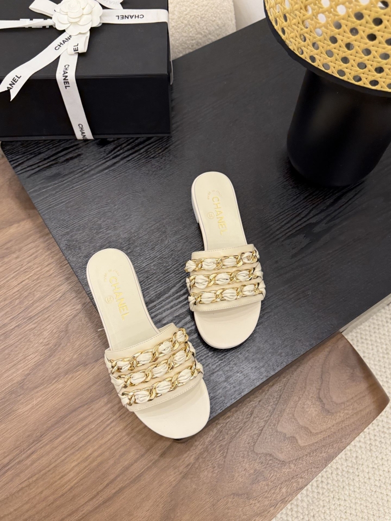 Ch**el slippers